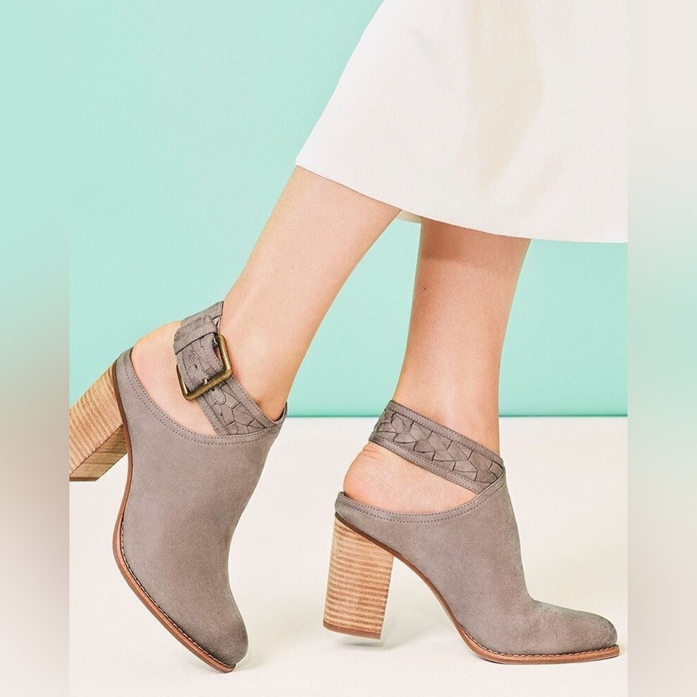 American Eagle Heel Mules y2k trendy women’s 6.5